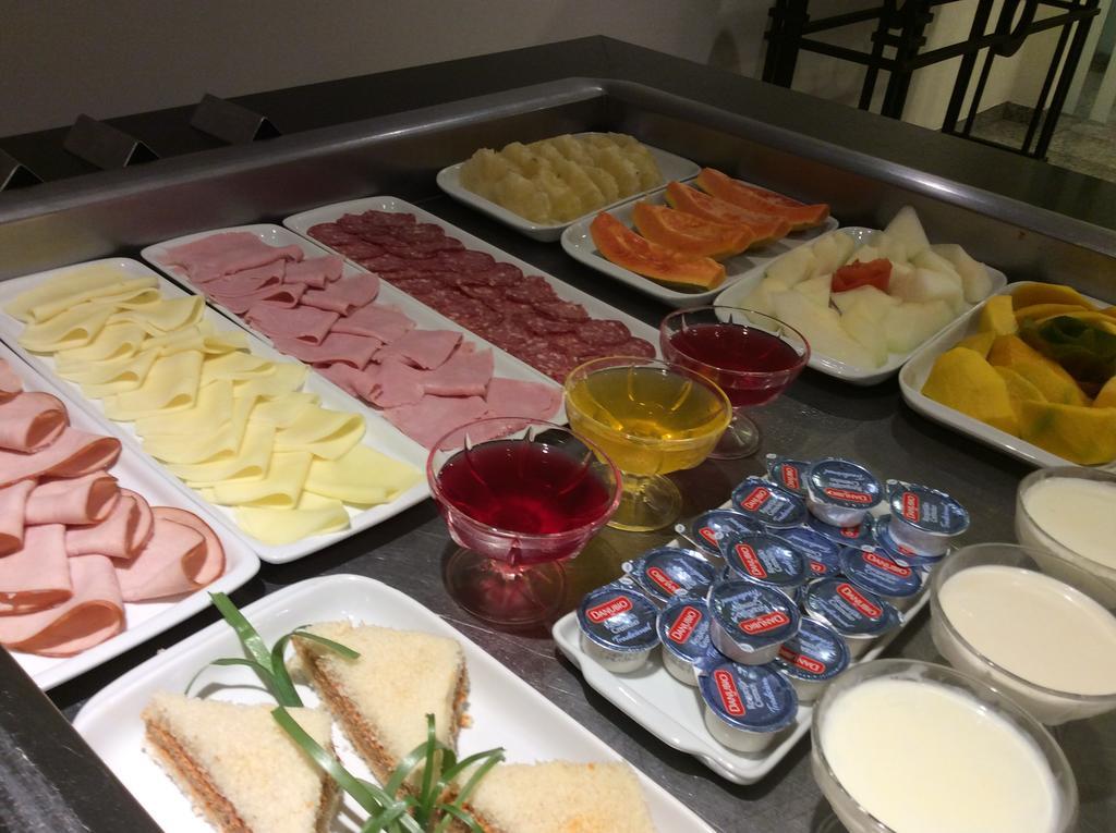 Mara Turismo Hotel Catalao Luaran gambar